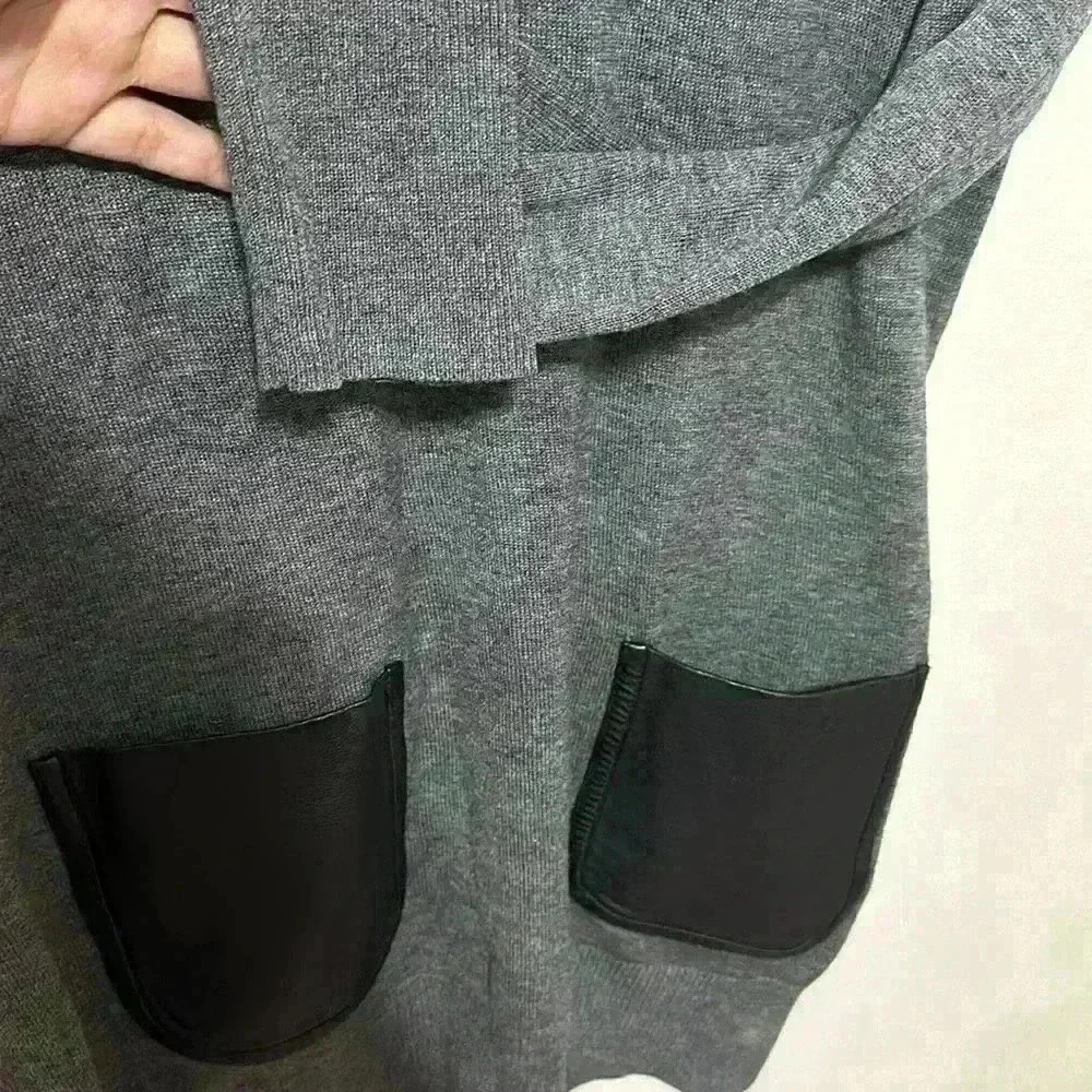 Burberry - Picture 6 of 6